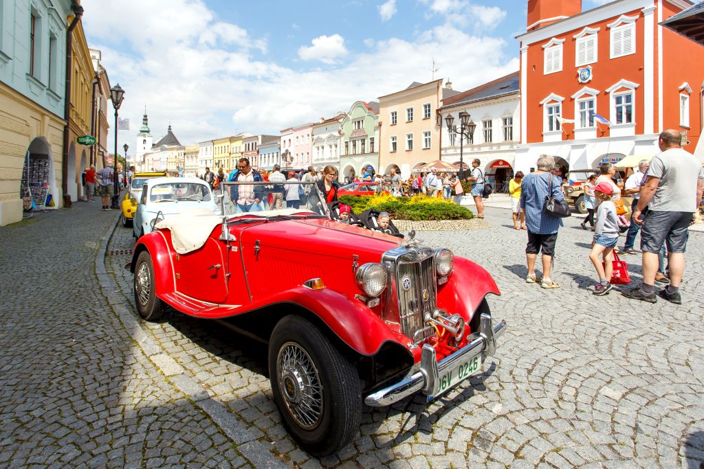 53 - Pivní slavnosti a výstava historických vozidel